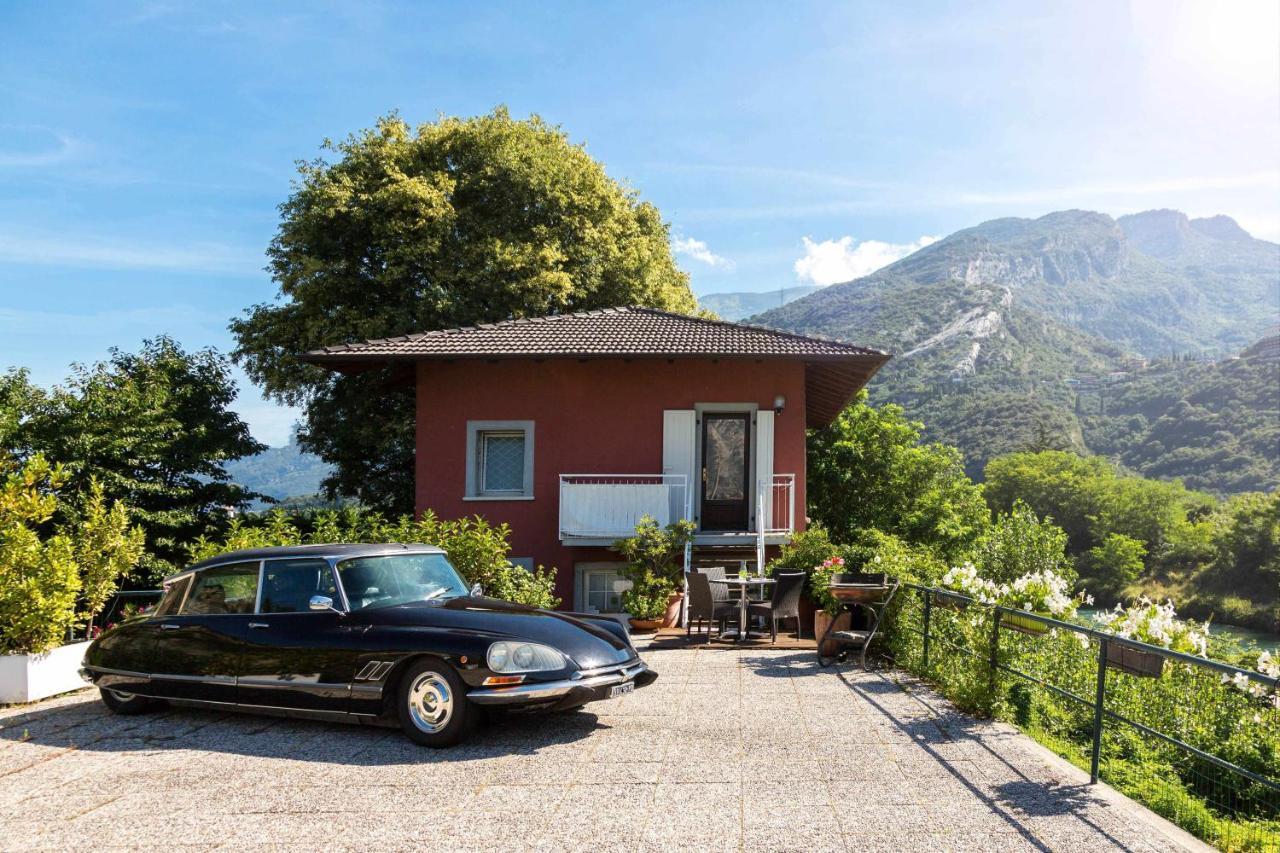 Torbole Holiday House Торболе Экстерьер фото