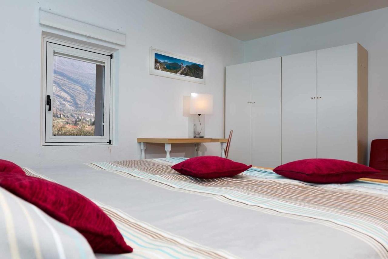 Torbole Holiday House Торболе Экстерьер фото